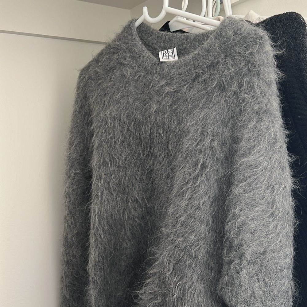 TOTEME size medium Gray Fuzzy Sweater